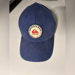 Quiksilver hat like brand new 🔥 Blue